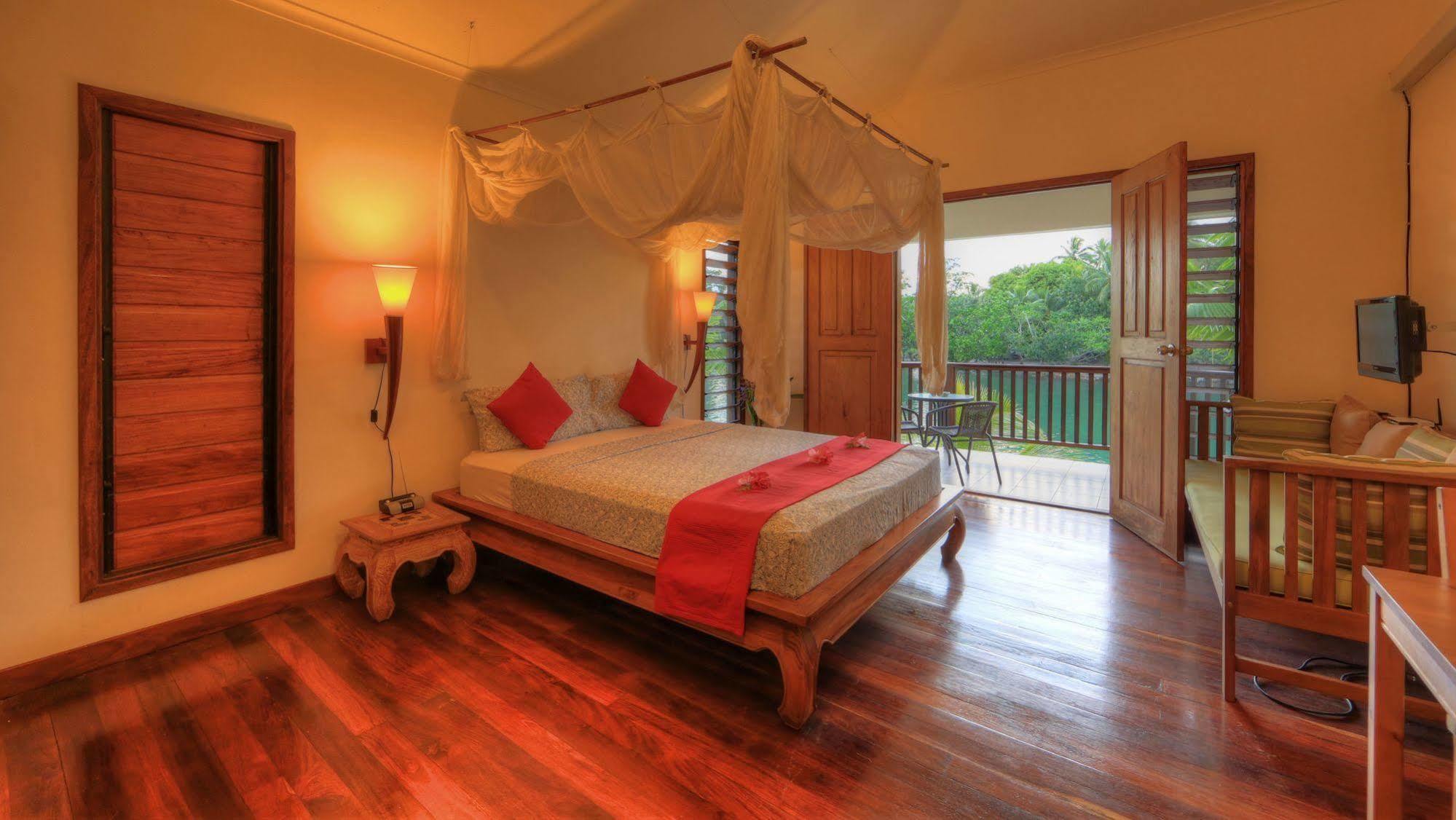 Tropicana Lagoon Apartments Port Vila Exterior photo